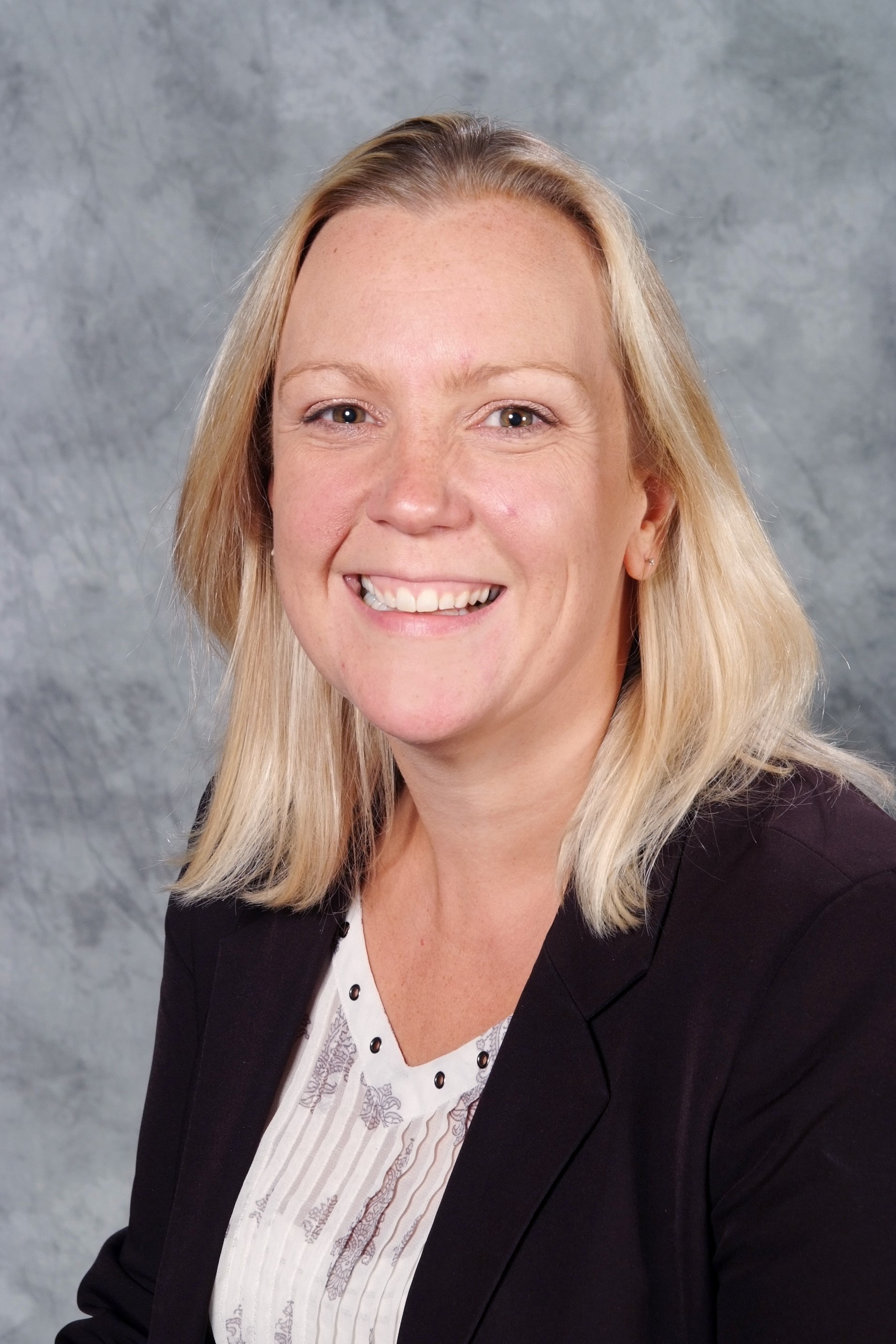 Philippa Curtis 