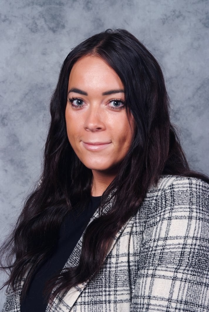 Mrs Alex Fardon